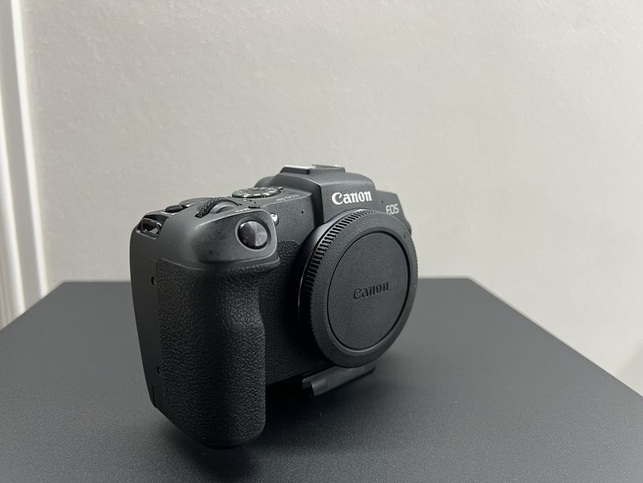 Canon RP + 2 Baterias