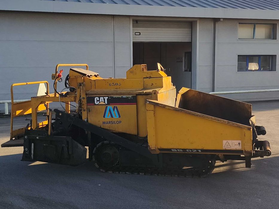 Pavimentadora CAT BC 621