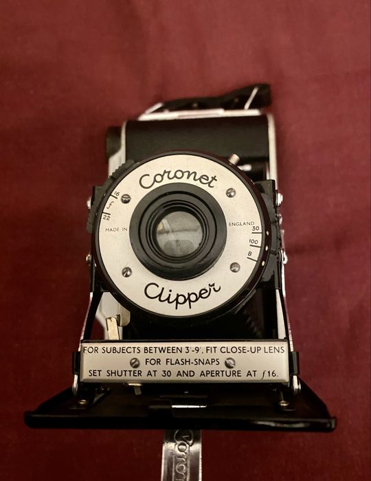 Camera Coronet Clipper