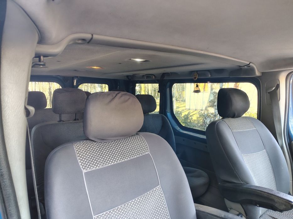 Renault Trafic 1.9 DCI 100km 2006r -7 Osobowy - Klima - Stan Bdb -Hak