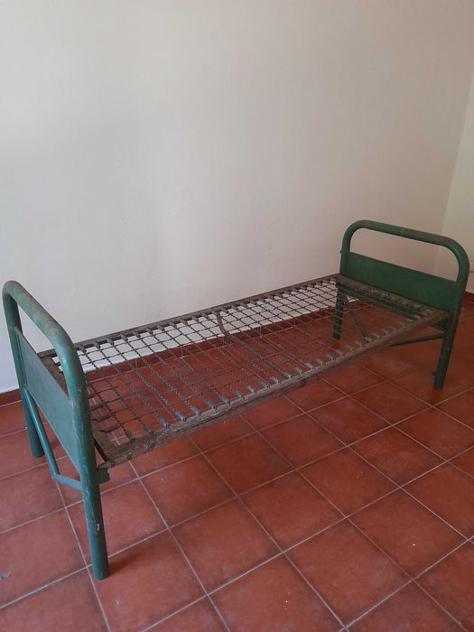 Cama de ferro...