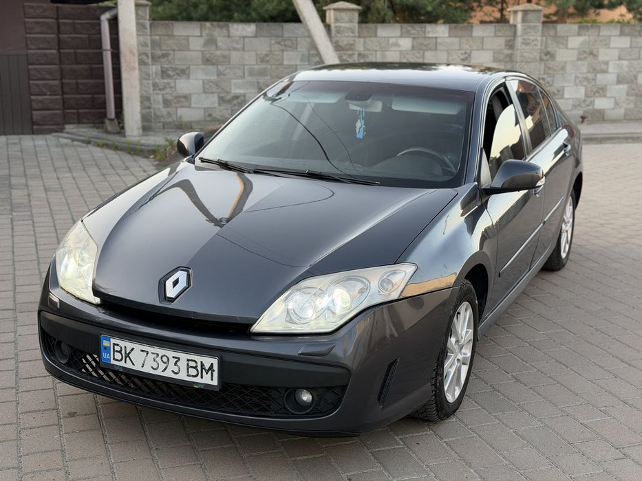 Renault Laguna III гарний стан, чудова техніка.