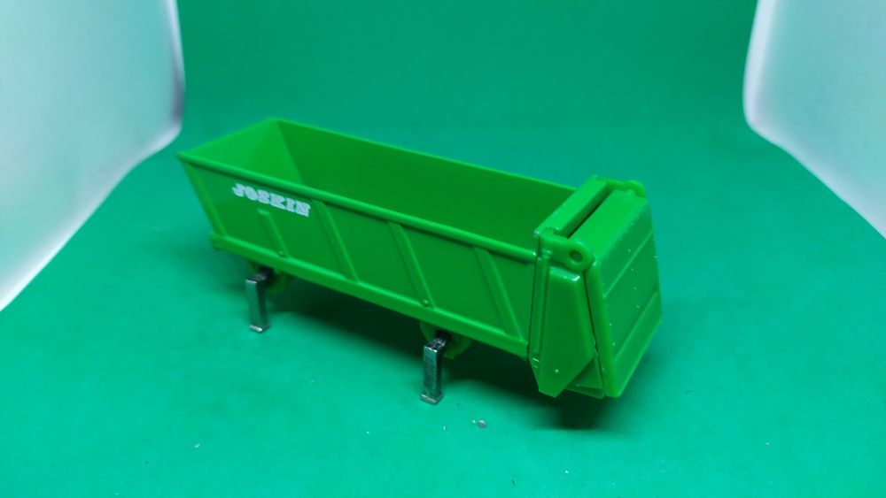 Zestaw przyczep Joskin oraz traktor Deutz Fahr 1 87