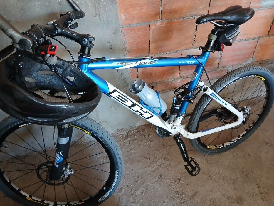 Vendo bicicleta btt