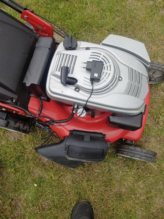 Kosiarka spalinowa jak nowa z napędem