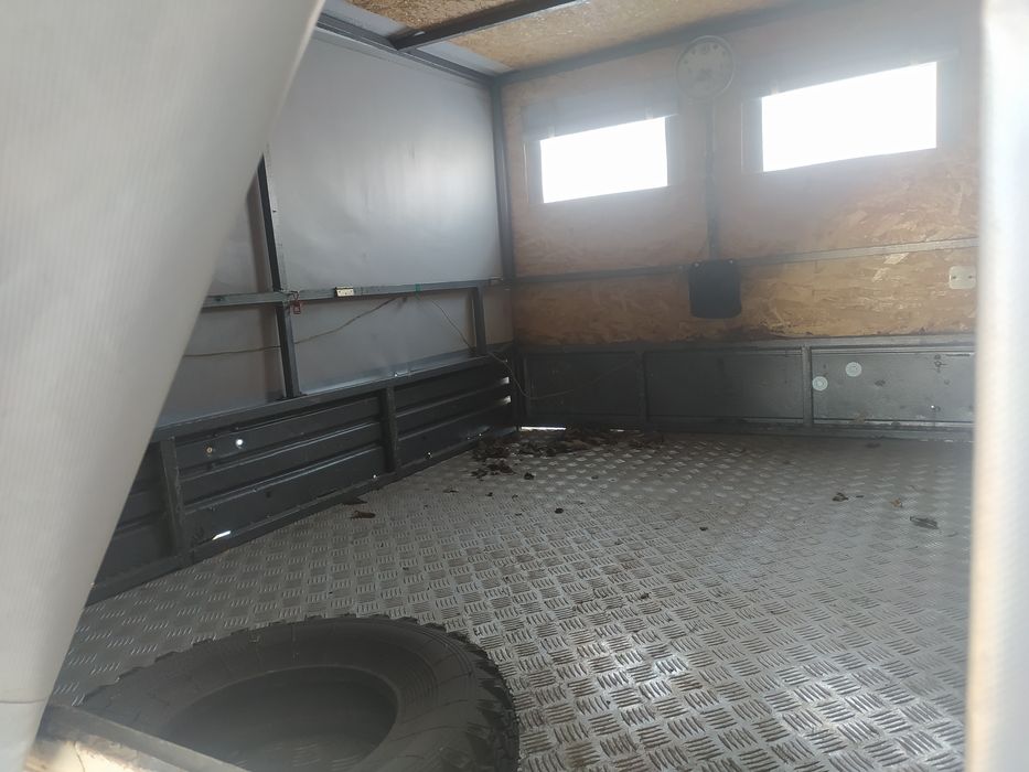 Причеп автомобільний