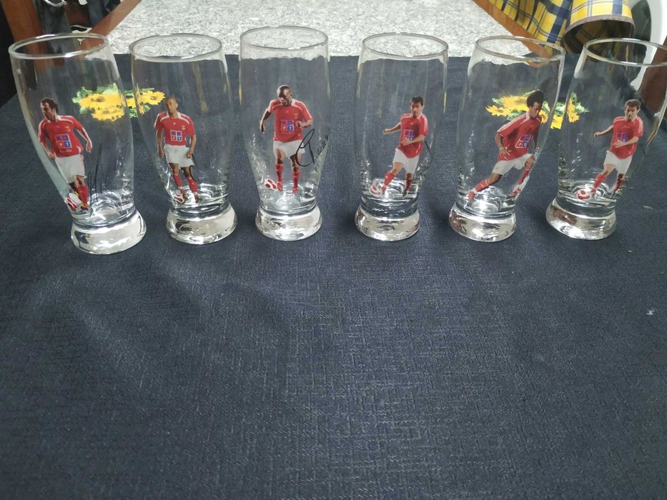 Conjunto de 6 Copos Jogadores do Benfica Autografados