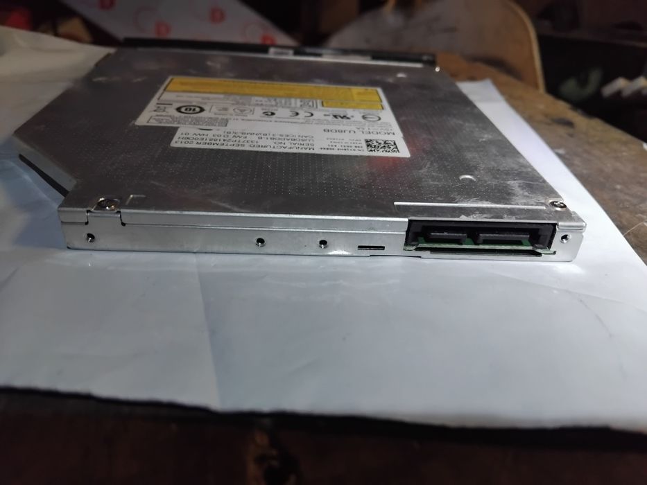 DVD-ROM nagrywarka DVD do laptopa UJ8DB