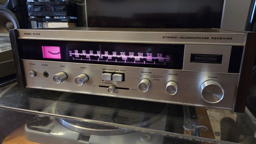 Receiver Vintage Superscope R-310 (Designed by Marantz)