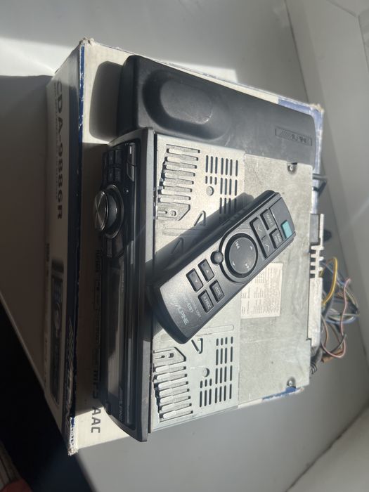 Магнитола  Alpine  CDA 9886R