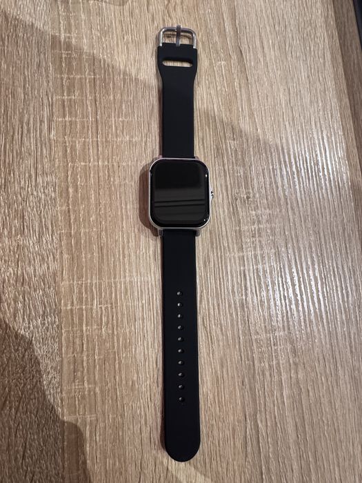 Nowe smartwatche różne kolory