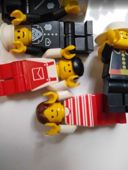 6 figurek + akcesoria Lego System figurki policja straż mechanik