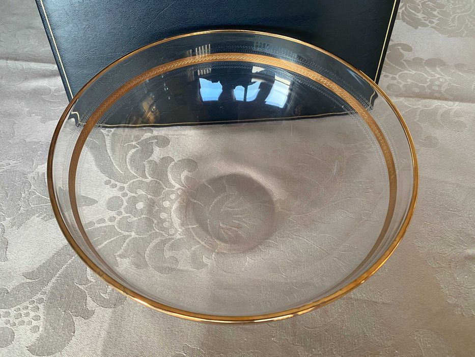 Saladeira J.G. Durand com duplo filete dourado de 24K