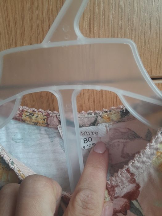 Sukienka w kwiaty  newbie