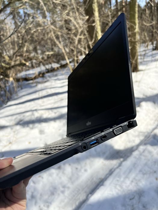Ноутбук Fujitsu LifeBook U7310 i5-10310U 8/128GB 13.3” FHD IPS SIM LTE