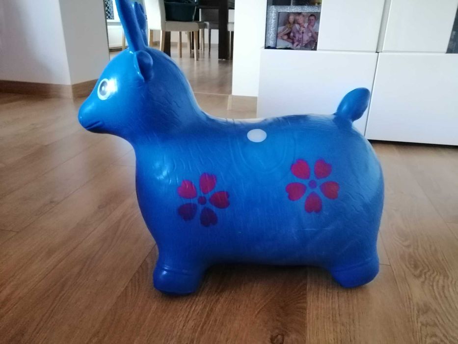 Skoczek gumowy - zwierzątko do skakania dla małych dzieci