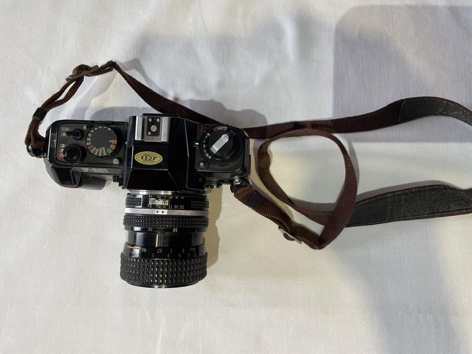 Фотоаппарат Nikon F-301.