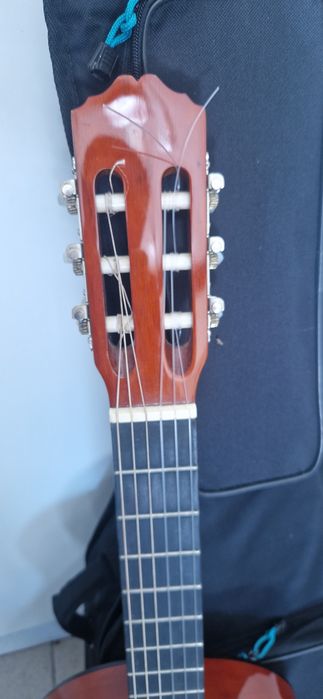 Guitarra clássica Tenson e saco