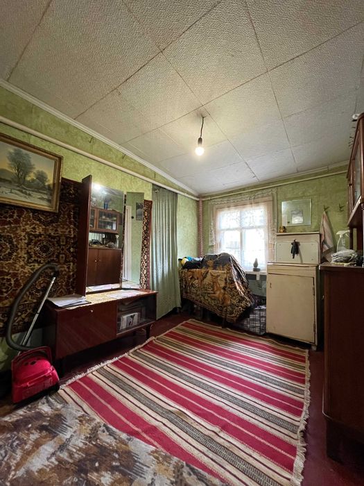 Продається частина будинку по вул. Народного Руху, з ділянкою. LD