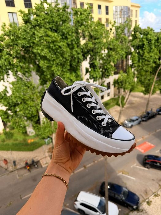 Tenis Converse.