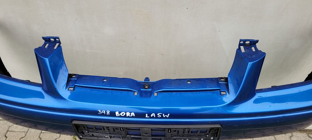 zderzak przedni bora la5w oryginał