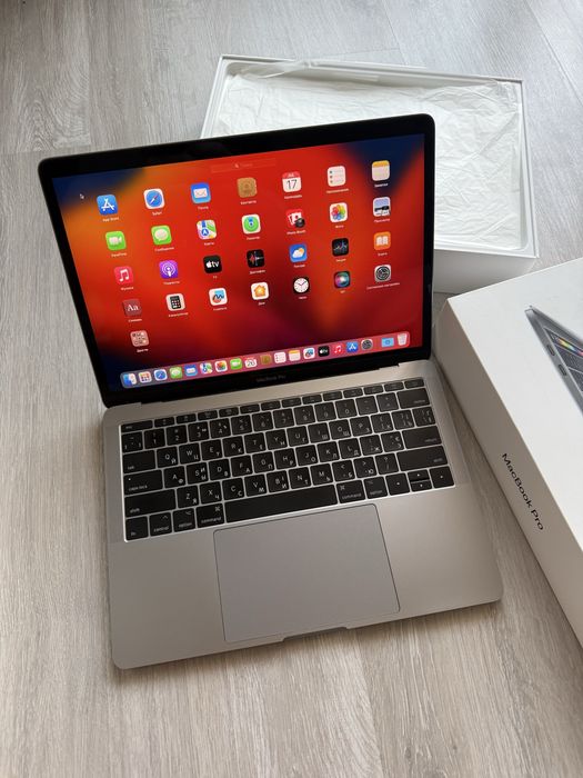Ноутбук Mac Pro 13 дюймів 2020 купити в Україні, ціна на OLX.ua