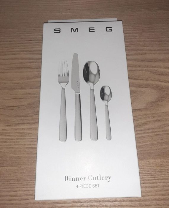 Conjunto de talheres Smeg