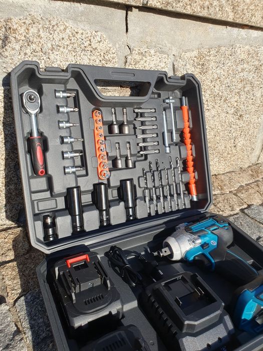 Chave de Impacto / Pistola Pneumática a Bateria MALA COMPLETA (Nova)