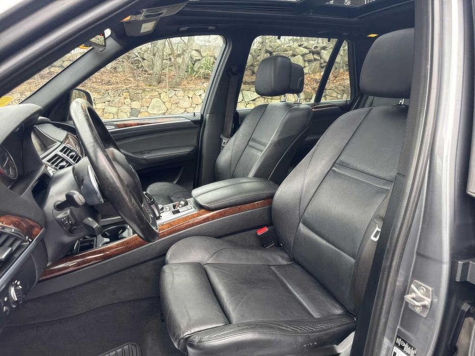 BMW X5 xDrive35i      2013