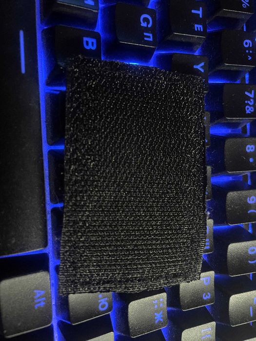 Патч «Колінам п**да»