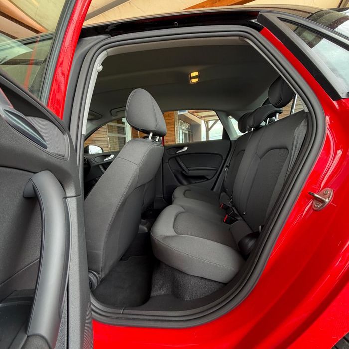 Audi A1 Sportback 25 TFSI S line