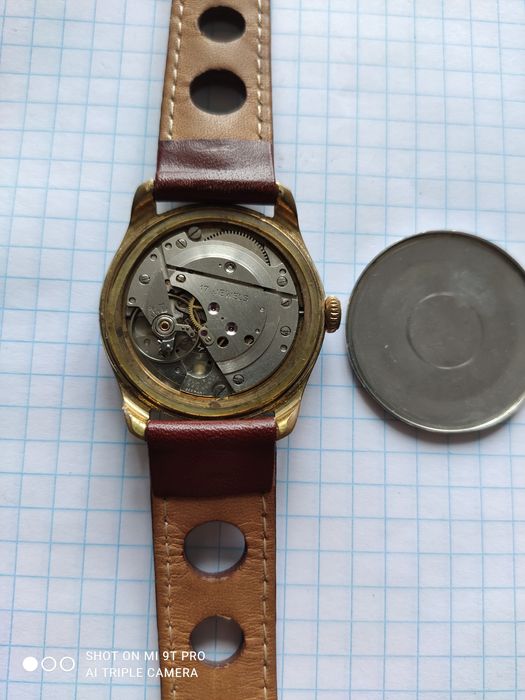 Колекційний німецький годинник Exquisit.