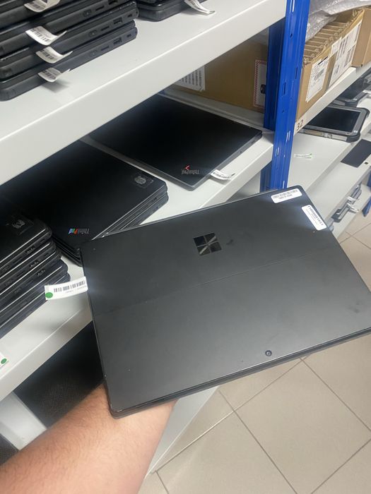Microsoft Surface Pro 7 i7-1065G7 16GB RAM 256GB SSD 12.3” 2K touchscreen Win11 | AmigoTech |