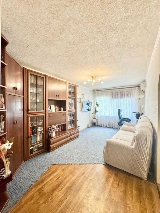 Продам 3к квартиру Тополь Тополя-1 Правий берег