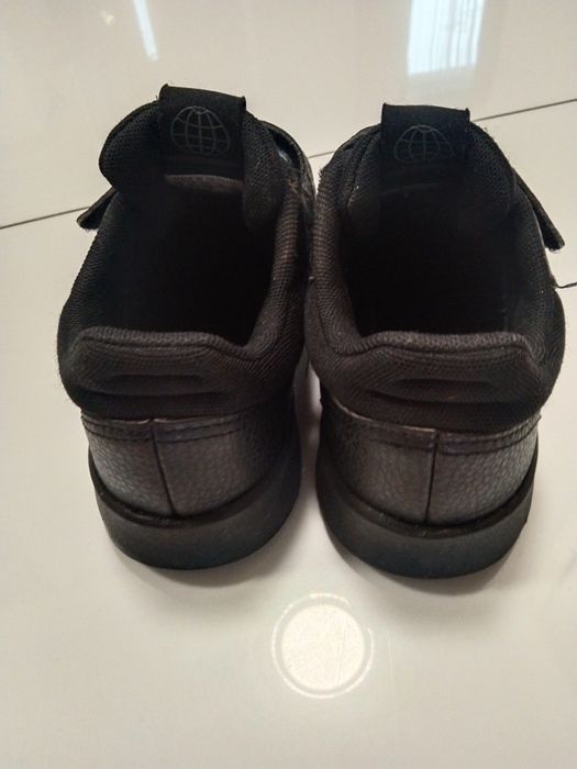 Buty Adidas 32  chłopiec