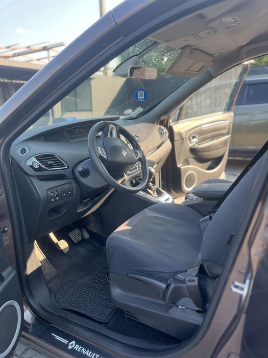 Reno grand scenik 3 2012