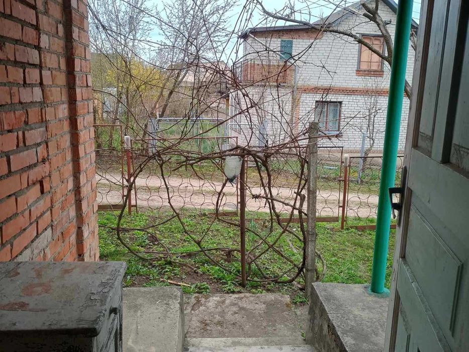 Дубово — будинок з ділянкою 6 соток