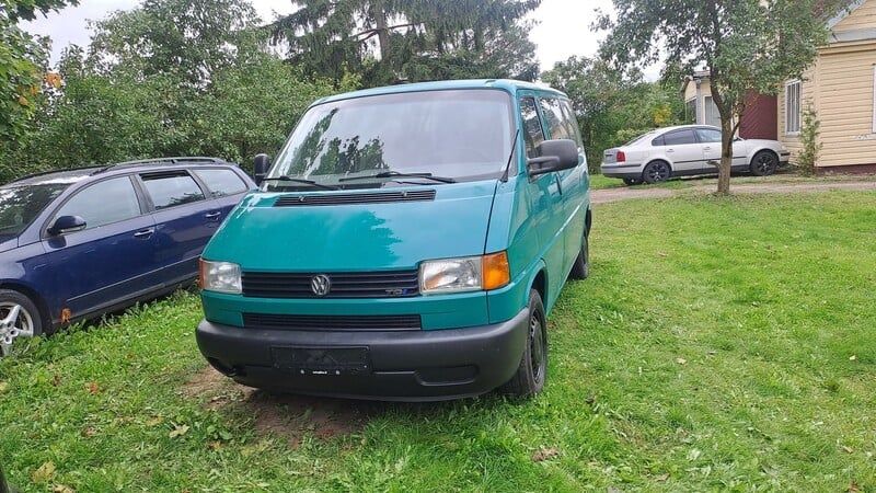 Volkswagen Transporter 2,5 TDi 2003 рік
