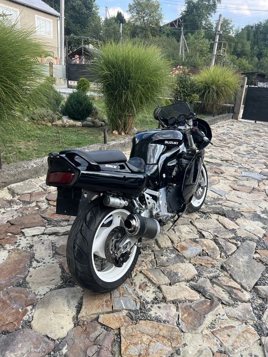 Продам SUZUKI GSXR 750 Срочно
