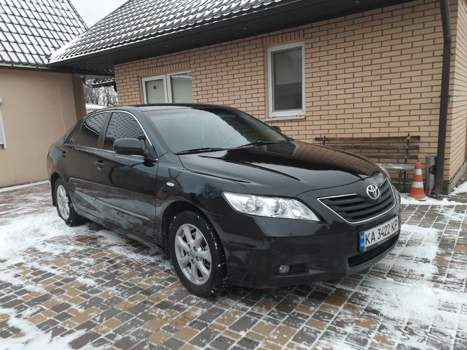 Toyota Camry40          2.4 GAZ-BENZ