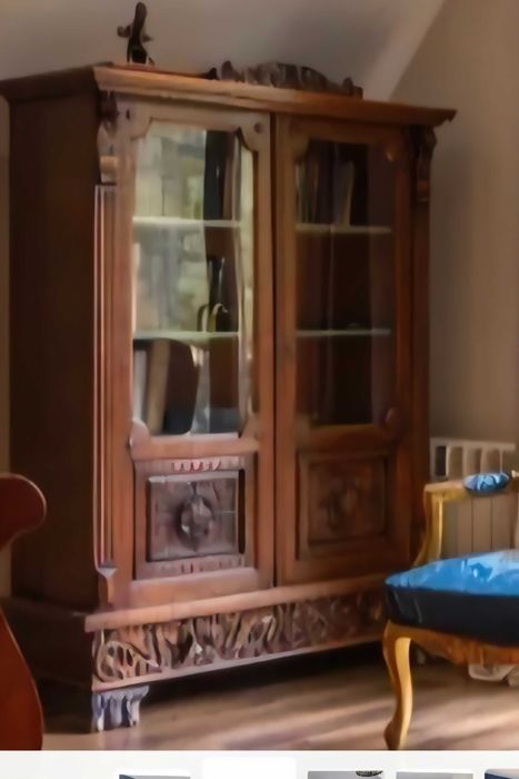 Biblioteczka lwie łapy