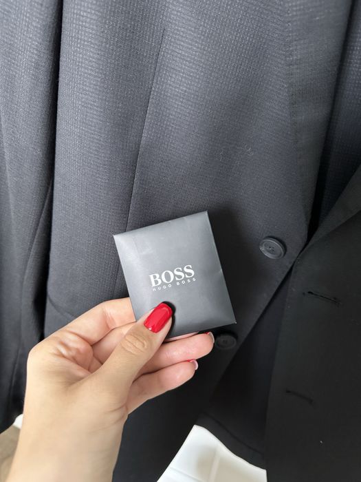 NOWY garnitur męski Hugo Boss - Original  Rozmiar M