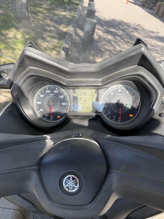 Продам yamaha x max 250