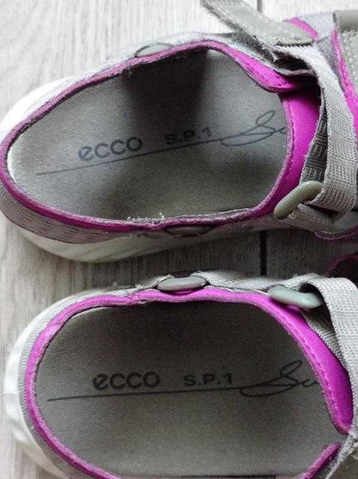Сандалі босоніжки сірі для дівчинки Ecco / 33-34 р.