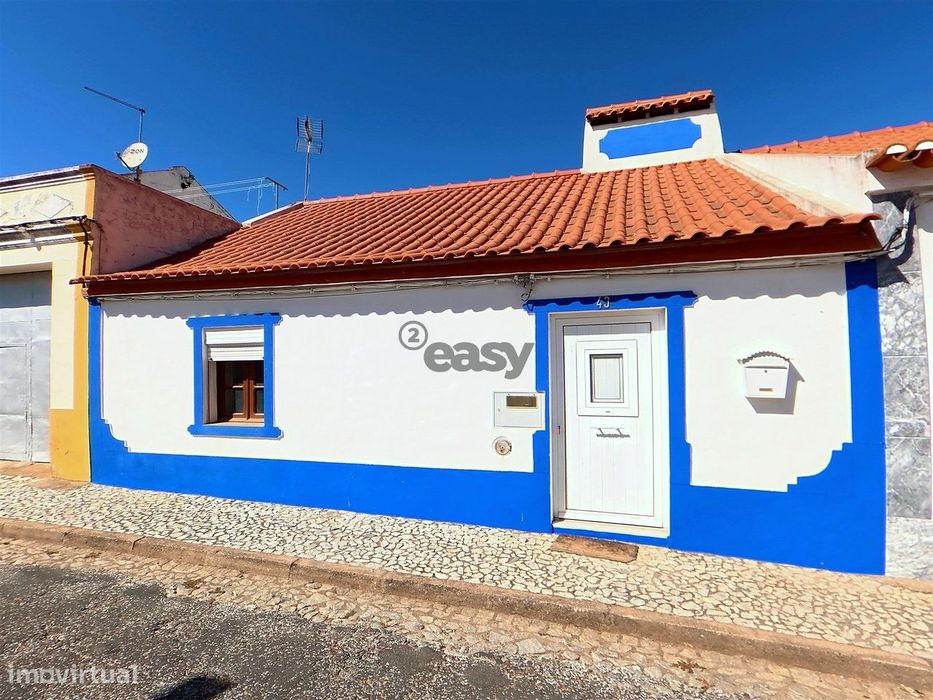 Moradia T3+1 totalmente remodelada com amplo quintal e enorme potencia