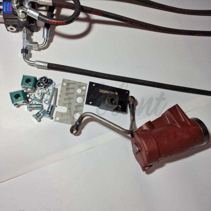 Rozdzielacz Zewnętrzny 2 Sekcyjny Ursus C-360 Do Wywrotu Cylinder