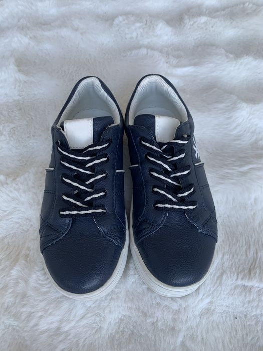 Buty Benetton 30 skóra naturalna sneakersy komunia wkładka 18,5 cm