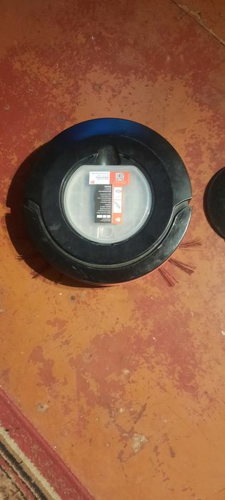 Продам робот пылесос