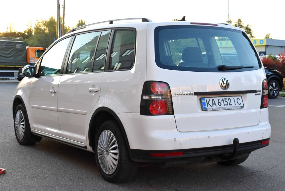 Фольксваген Тоуран 2009г, Дв 1.4(140л.с) газ-бензин