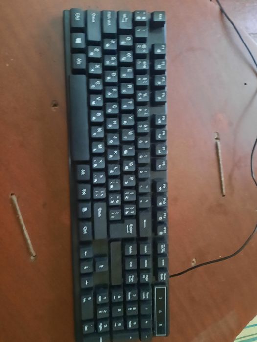 Продам системный блок ,колонки ,клавиатуру.